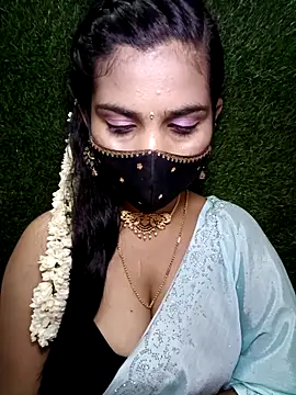 Snapshot of Nithyatamil chatting on April 2026 05:26:02 PM Nithyatamil online show from April 2026 05:26:02 PM