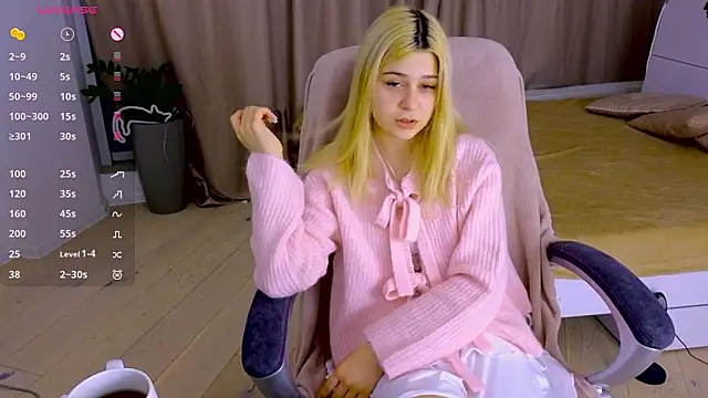 ApheliaStar online show from February 2026 04:11:02 PM