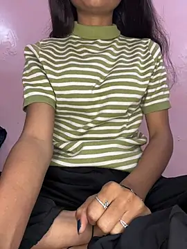 Snapshot of paribaby09 chatting on February 2026 01:43:02 AM paribaby09 online show from February 2026 01:43:02 AM