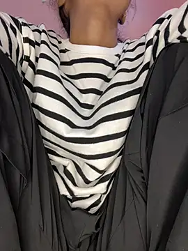 Snapshot of paribaby09 chatting on February 2026 09:05:02 AM paribaby09 online show from February 2026 09:05:02 AM