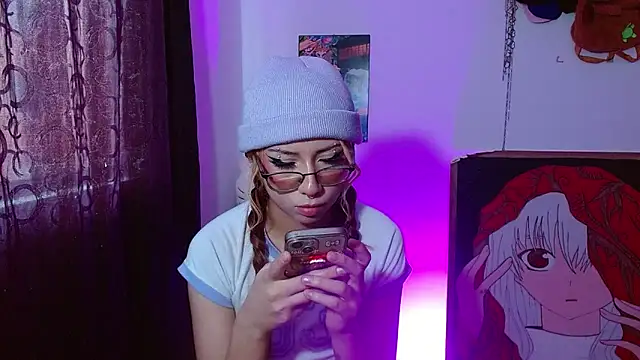 kittymiauu444 online show from April 2026 07:58:02 PM