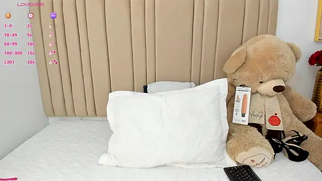 Snapshot of _seelena chatting on February 2026 12:20:01 PM seelena online show from February 2026 12:20:01 PM