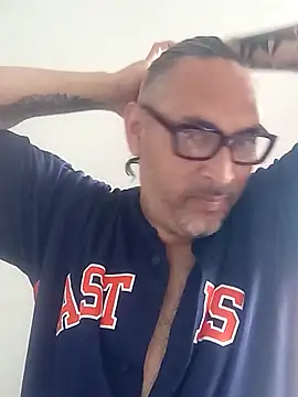 Snapshot of Big_vittollo chatting on February 2026 03:02:01 PM Big vittollo online show from February 2026 03:02:01 PM