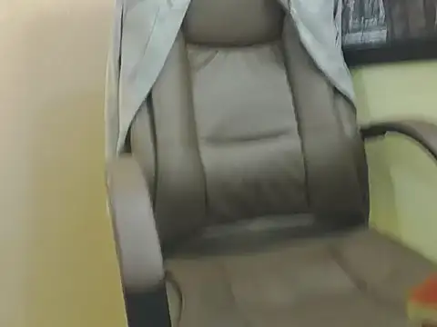 Snapshot of Oswalldo__ chatting on February 2026 11:11:02 AM Oswalldo online show from February 2026 11:11:02 AM