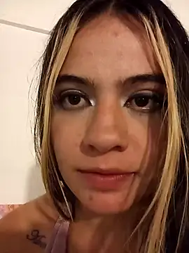 Snapshot of Megan_nica chatting on February 2026 03:18:02 AM Megan nica online show from February 2026 03:18:02 AM