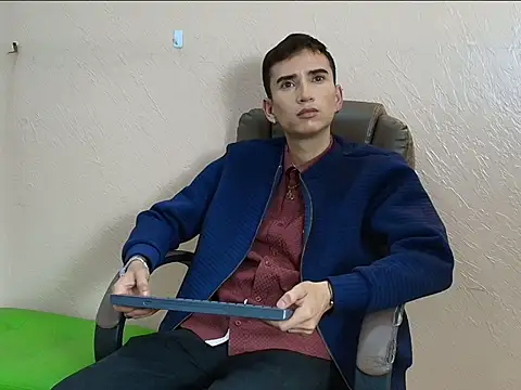 Iam Smith  online show from March 2026 12:51:02 PM