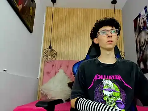 Syriussz online show from February 2026 07:22:01 PM