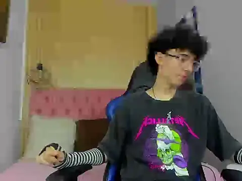 Syriussz online show from February 2026 07:25:02 PM