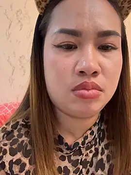 Snapshot of Ponthip chatting on February 2026 08:29:02 PM Ponthip online show from February 2026 08:29:02 PM