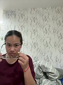 Ponthip online show from March 2026 11:08:01 PM