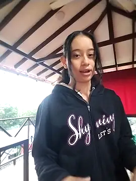 l0lita emi online show from April 2026 11:11:02 AM