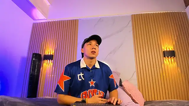 Snapshot of IamJuanJoc chatting on February 2026 07:48:01 PM IamJuanJoc online show from February 2026 07:48:01 PM