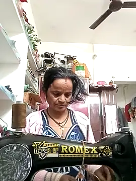 kiiuu sexe online show from February 2026 07:29:01 AM