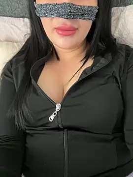 melissiaayzem online show from May 2026 09:36:02 AM