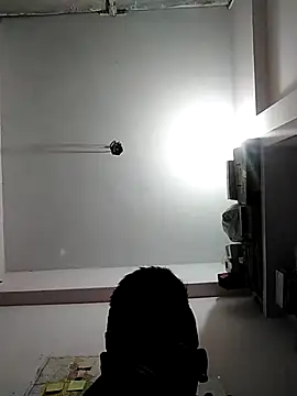 Snapshot of Mafiya0102 chatting on February 2026 01:04:01 PM Mafiya0102 online show from February 2026 01:04:01 PM