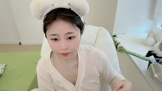 Onefiona online show from March 2026 06:47:02 AM