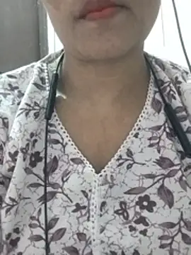 Zaara101 online show from May 2026 05:42:02 PM
