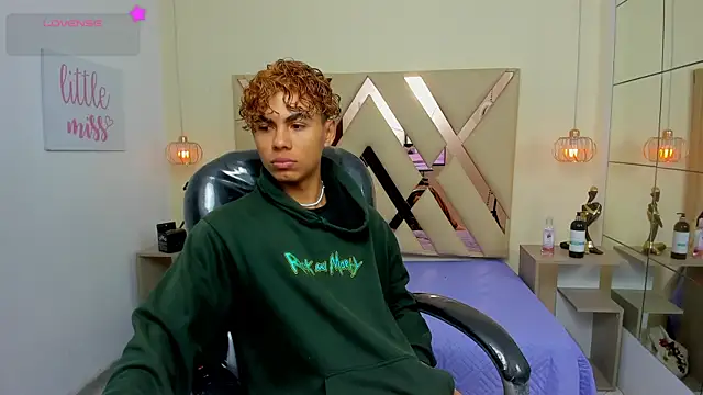 Anyelo Twink online show from July 2026 04:38:02 AM