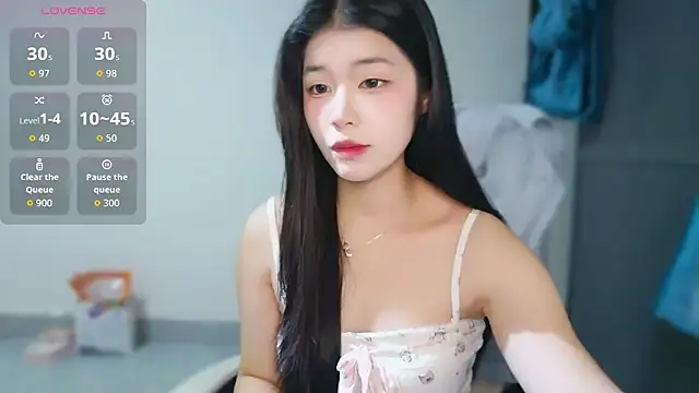 -XiaoYu-777 online show from February 2026 11:05:02 AM