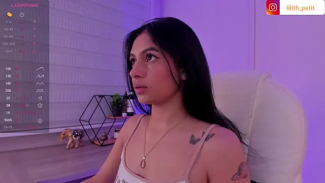 Snapshot of lilith_petit_ chatting on April 2026 12:42:02 PM lilith petit online show from April 2026 12:42:02 PM