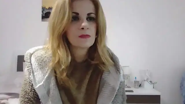 Snapshot of Clara1986 chatting on February 2026 04:13:01 PM Clara1986 online show from February 2026 04:13:01 PM