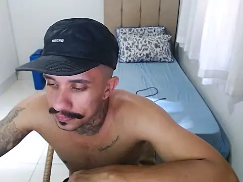 lipegonzalezz online show from February 2026 05:44:02 PM