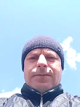 Ivan9iutt online show from April 2026 08:12:02 AM