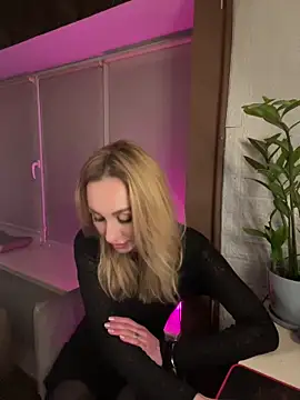 AnesaKis online show from April 2026 12:37:02 AM