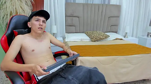 Snapshot of irvin_keyes chatting on February 2026 11:31:01 AM irvin keyes online show from February 2026 11:31:01 AM