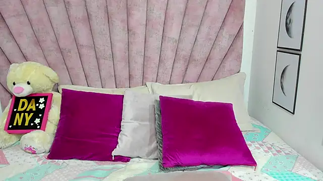 danibellucii  online show from March 2026 03:50:01 AM