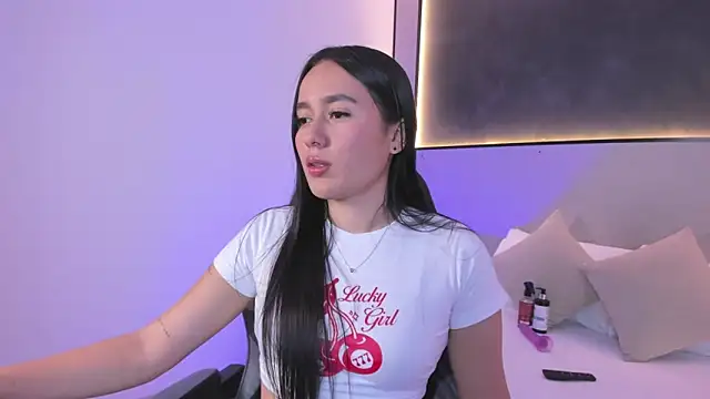 Snapshot of mia_slora chatting on June 2026 12:14:02 PM mia slora online show from June 2026 12:14:02 PM
