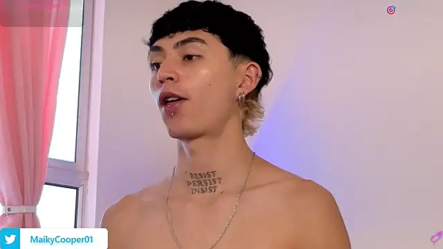 Maiky Cooper01 online show from March 2026 01:49:02 PM