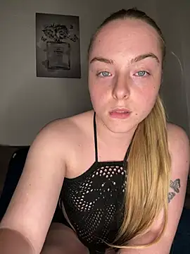 Snapshot of Bayleighjohnson18 chatting on March 2026 05:53:02 PM Bayleighjohnson18 online show from March 2026 05:53:02 PM