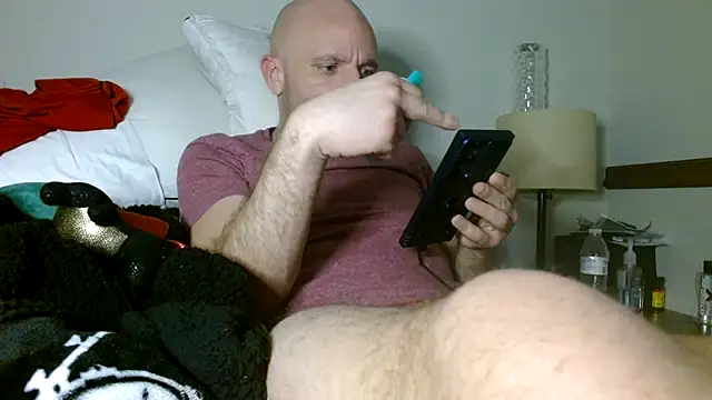 Snapshot of FrankieFuckMe chatting on February 2026 04:42:02 AM FrankieFuckMe online show from February 2026 04:42:02 AM