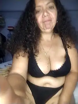 Gorditacarlota online show from February 2026 07:03:02 PM