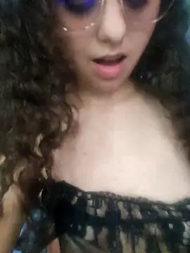 Snapshot of racheldepp_ chatting on February 2026 04:49:01 PM racheldepp online show from February 2026 04:49:01 PM