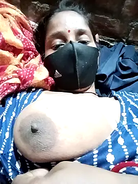 Shivanisingh4 online show from April 2026 08:28:02 AM