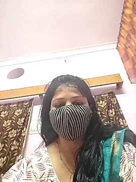 Priyaji7575 online show from January 2026 03:05:01 PM