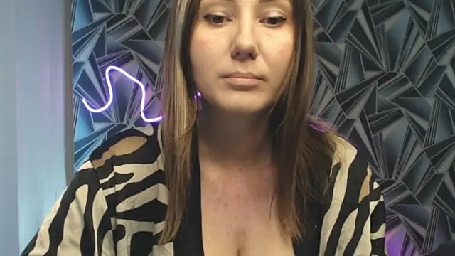 NikkiKiss    online show from May 2026 12:28:02 AM