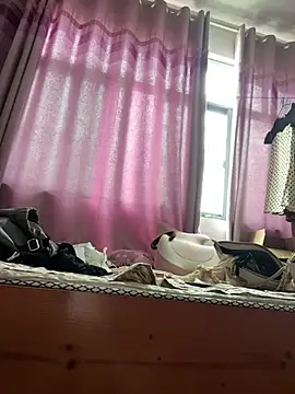 Snapshot of Sini-ii chatting on June 2026 04:47:01 AM Sini-ii online show from June 2026 04:47:01 AM