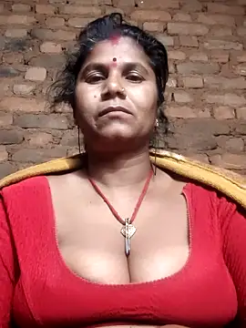 Hot di97 online show from March 2026 08:37:02 PM