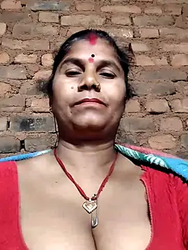 Hot di97 online show from March 2026 08:59:02 PM