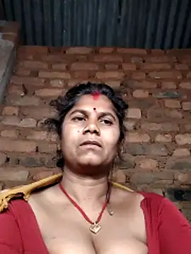 Hot di97 online show from April 2026 10:58:01 PM