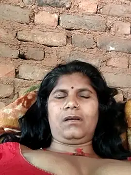 Hot di97 online show from April 2026 02:06:01 AM