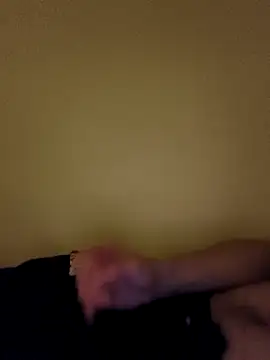 Snapshot of Dezi91 chatting on January 2026 10:02:02 PM Dezi91 online show from January 2026 10:02:02 PM