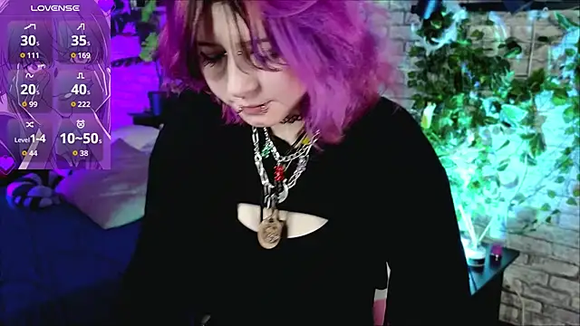 Ashley Veil online show from April 2026 08:42:02 PM