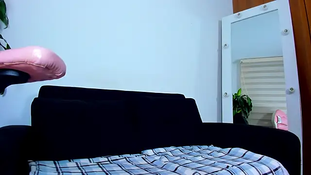 Snapshot of babypeach_1 chatting on January 2026 10:46:02 PM babypeach 1 online show from January 2026 10:46:02 PM