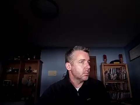 chrisw8140 online show from February 2026 08:26:02 PM