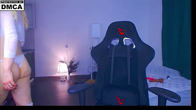 sailormoon666  online show from June 2026 11:16:01 PM