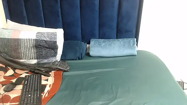 Cutebootyxx online show from April 2026 07:41:01 PM